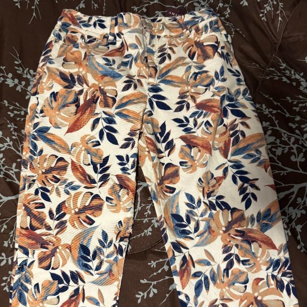 Gloria Vanderbilt Capri Pants Size 8
